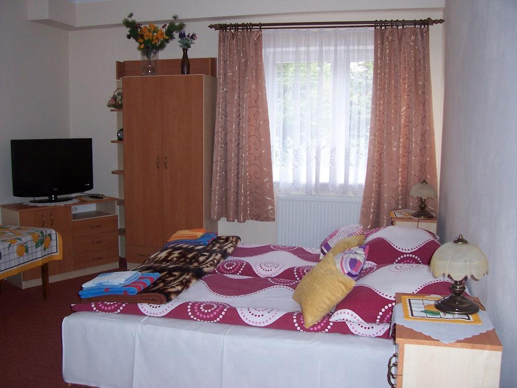 Gosciniec Nad Stawem Villa Szczytno  Oda fotoğraf